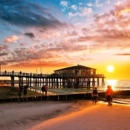 Na Plazy Ustronie Morskie