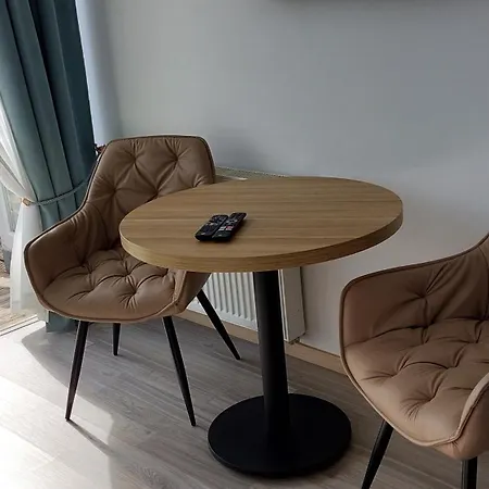 Na Plazy アパート ウストロニエ・モルスキエ