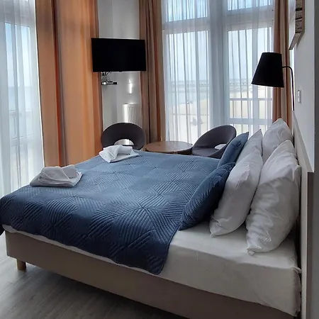 Na Plazy Ustronie Morskie